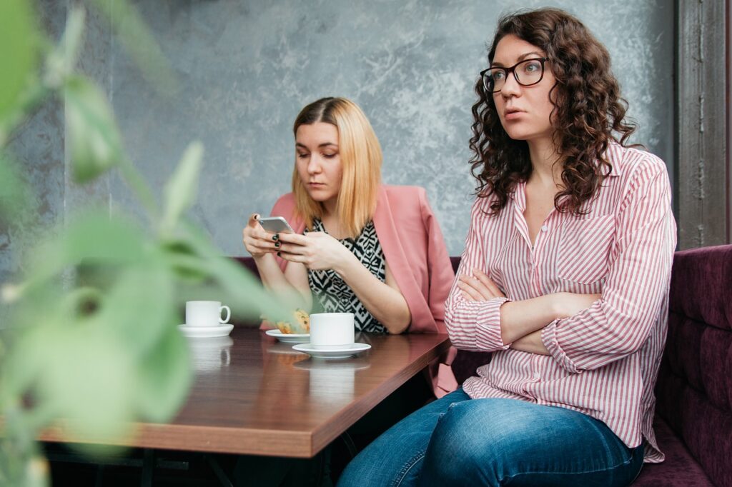 10 Reasons To End A Friendship
