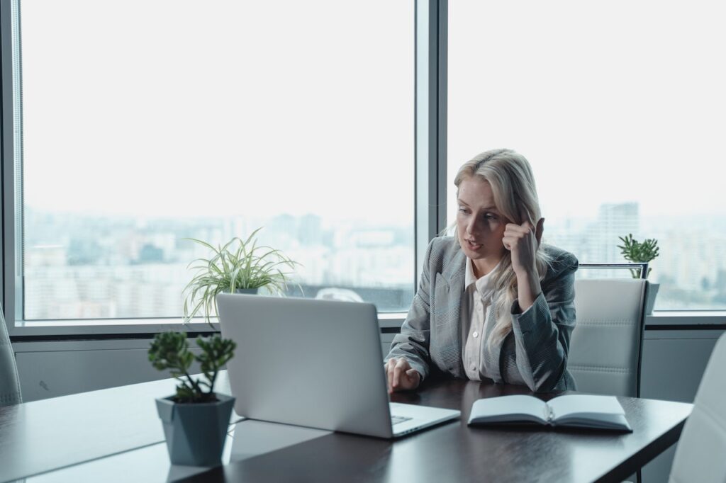 Tips For Dealing With A Difficult Boss At Work