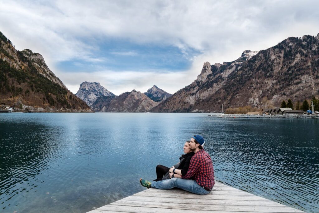 How Moving Countries Abroad Can Strengthen A Relationship